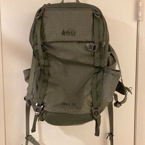 REI Trail 25 Women's Backpack